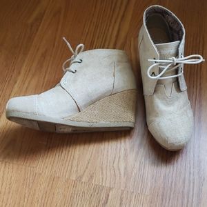 Skechers Memory Foam Wedges Size 6.5